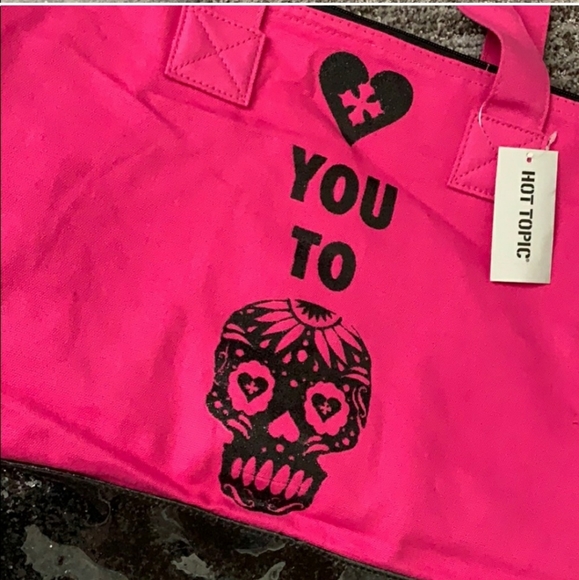 Hot Topic Black Heart Skull Tote Bag NWT - Picture 2 of 5